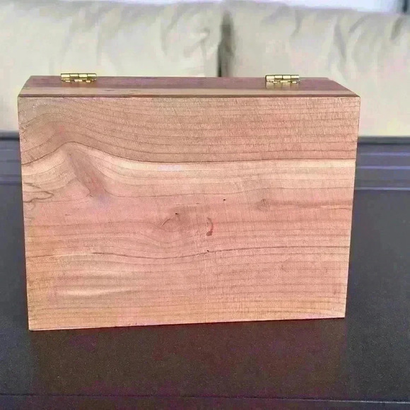 Vintage trinket box. Six Flags over Georgia. Iridescent colors. Rainbow colors - Picture 5 of 6